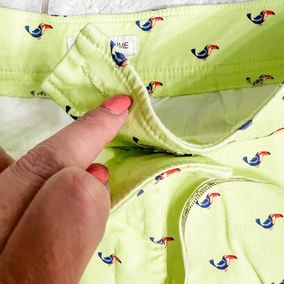 Juniper and Lime Toucan Print Lime Green Shorts Size 6 - Picture 7 of 8